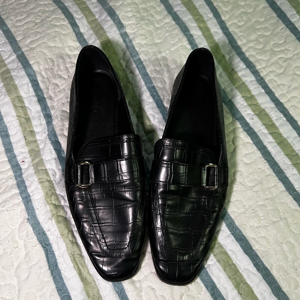 Mango Women's Black Faux Crocodile Loafers